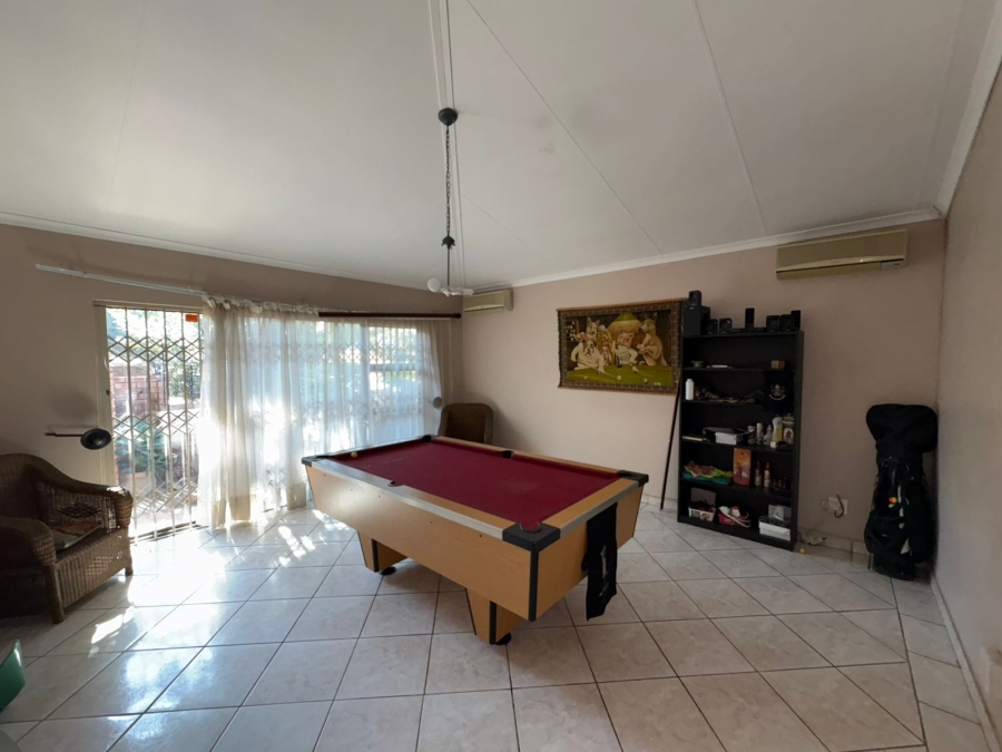 3 Bedroom Property for Sale in Safari Gardens North West